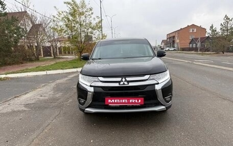 Mitsubishi Outlander III рестайлинг 3, 2015 год, 1 750 000 рублей, 11 фотография