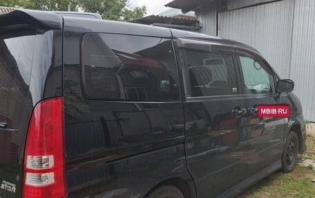 Nissan Serena II, 2003 год, 630 000 рублей, 3 фотография