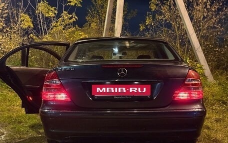 Mercedes-Benz E-Класс, 2004 год, 850 000 рублей, 13 фотография