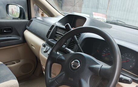 Nissan Serena II, 2003 год, 630 000 рублей, 10 фотография