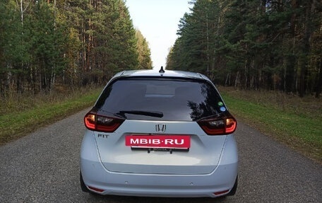 Honda Fit, 2020 год, 1 615 000 рублей, 8 фотография