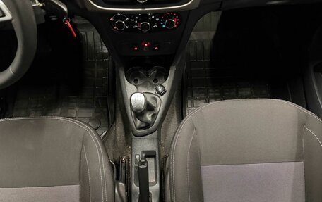 Renault Logan II, 2021 год, 1 099 000 рублей, 11 фотография