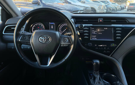 Toyota Camry, 2018 год, 2 649 000 рублей, 9 фотография