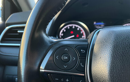 Toyota Camry, 2018 год, 2 649 000 рублей, 10 фотография