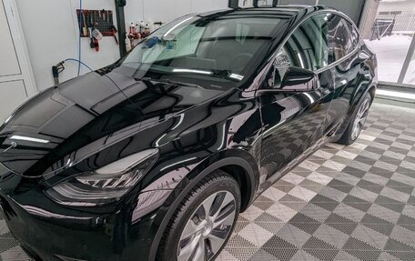 Tesla Model Y I, 2021 год, 3 700 000 рублей, 5 фотография