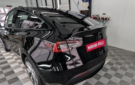 Tesla Model Y I, 2021 год, 3 700 000 рублей, 2 фотография