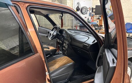 Chevrolet Niva I рестайлинг, 2018 год, 850 000 рублей, 3 фотография