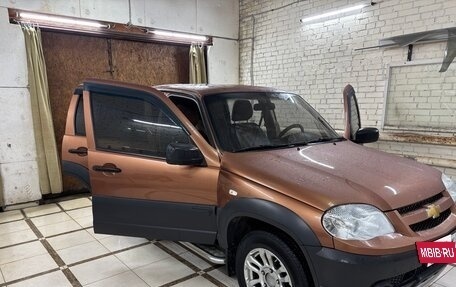 Chevrolet Niva I рестайлинг, 2018 год, 850 000 рублей, 2 фотография