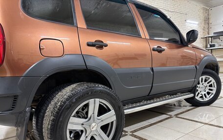 Chevrolet Niva I рестайлинг, 2018 год, 850 000 рублей, 16 фотография