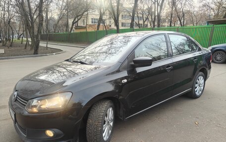 Volkswagen Polo VI (EU Market), 2012 год, 820 000 рублей, 1 фотография