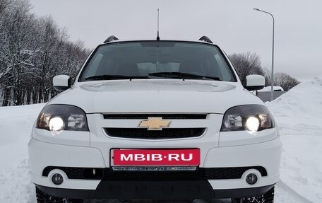 Chevrolet Niva I рестайлинг, 2018 год, 825 000 рублей, 1 фотография