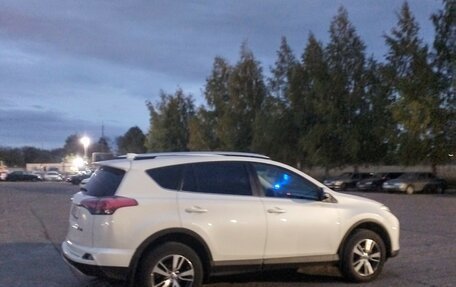 Toyota RAV4, 2017 год, 2 150 000 рублей, 14 фотография