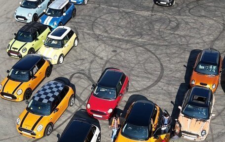 MINI Hatch, 2015 год, 1 430 000 рублей, 13 фотография