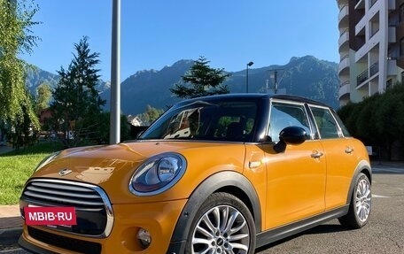 MINI Hatch, 2015 год, 1 430 000 рублей, 4 фотография