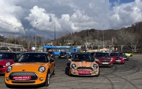 MINI Hatch, 2015 год, 1 430 000 рублей, 14 фотография