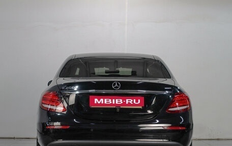 Mercedes-Benz E-Класс, 2019 год, 1 899 000 рублей, 5 фотография