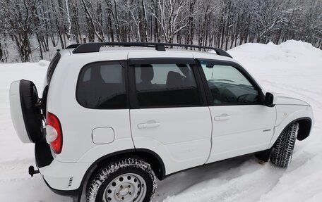Chevrolet Niva I рестайлинг, 2018 год, 825 000 рублей, 7 фотография