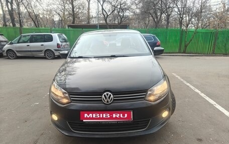 Volkswagen Polo VI (EU Market), 2012 год, 820 000 рублей, 2 фотография
