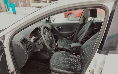 Volkswagen Polo VI (EU Market), 2013 год, 850 000 рублей, 7 фотография