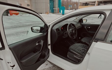 Volkswagen Polo VI (EU Market), 2013 год, 850 000 рублей, 6 фотография