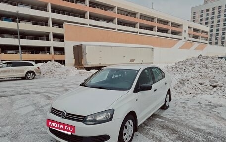 Volkswagen Polo VI (EU Market), 2013 год, 850 000 рублей, 3 фотография