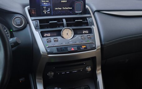 Lexus NX I, 2018 год, 3 900 000 рублей, 11 фотография