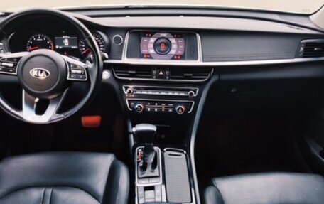 KIA Optima IV, 2018 год, 2 050 000 рублей, 7 фотография