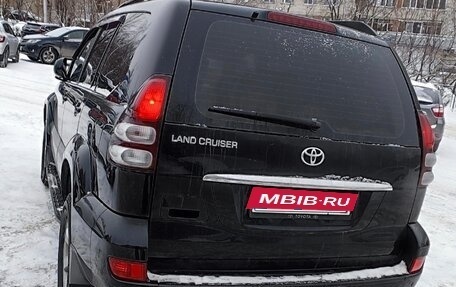 Toyota Land Cruiser Prado 120 рестайлинг, 2006 год, 2 350 000 рублей, 2 фотография