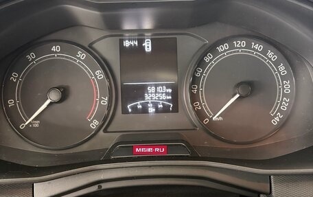 Skoda Rapid II, 2020 год, 750 000 рублей, 10 фотография