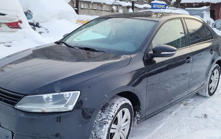Volkswagen Jetta VI, 2013 год, 960 000 рублей, 2 фотография