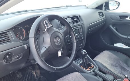 Volkswagen Jetta VI, 2013 год, 960 000 рублей, 7 фотография