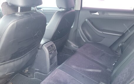 Volkswagen Jetta VI, 2013 год, 960 000 рублей, 8 фотография