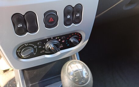 Renault Logan I, 2014 год, 510 000 рублей, 2 фотография