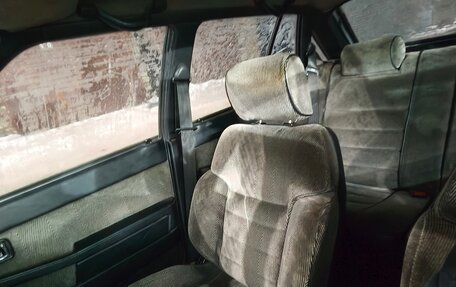 Mazda 626, 1983 год, 125 000 рублей, 11 фотография