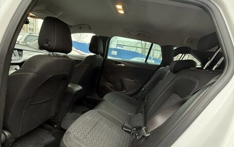 Opel Astra K, 2018 год, 1 300 000 рублей, 8 фотография