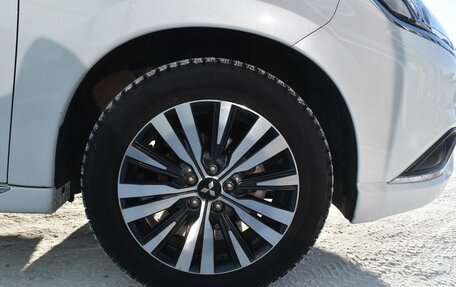 Mitsubishi Outlander III рестайлинг 3, 2022 год, 2 975 000 рублей, 9 фотография