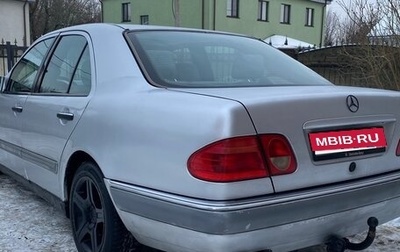Mercedes-Benz E-Класс, 1995 год, 250 000 рублей, 1 фотография