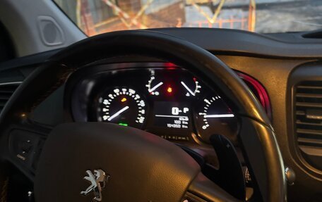 Peugeot Traveller I, 2018 год, 2 200 000 рублей, 6 фотография