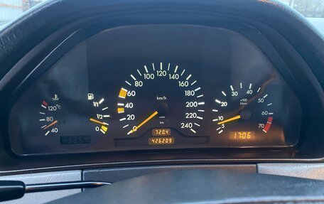 Mercedes-Benz E-Класс, 1995 год, 250 000 рублей, 17 фотография