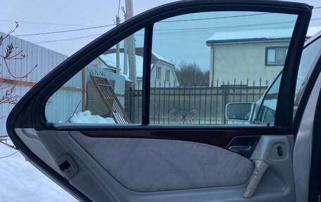 Mercedes-Benz E-Класс, 1995 год, 250 000 рублей, 29 фотография