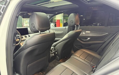 Mercedes-Benz E-Класс, 2020 год, 5 500 000 рублей, 19 фотография