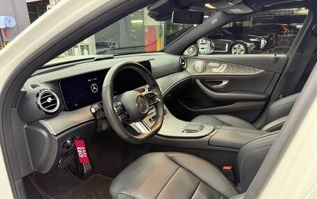 Mercedes-Benz E-Класс, 2020 год, 5 500 000 рублей, 15 фотография