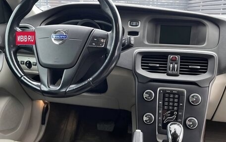 Volvo V40 II рестайлинг, 2014 год, 1 290 000 рублей, 6 фотография