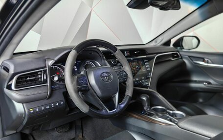 Toyota Camry, 2020 год, 2 495 000 рублей, 18 фотография