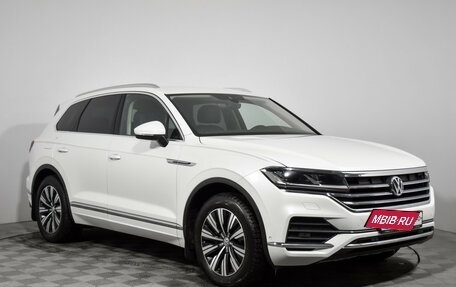 Volkswagen Touareg III, 2019 год, 4 450 000 рублей, 3 фотография