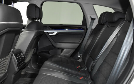 Volkswagen Touareg III, 2019 год, 4 450 000 рублей, 13 фотография