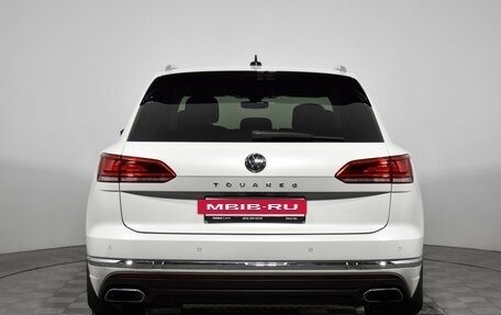 Volkswagen Touareg III, 2019 год, 4 450 000 рублей, 6 фотография