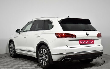 Volkswagen Touareg III, 2019 год, 4 450 000 рублей, 7 фотография