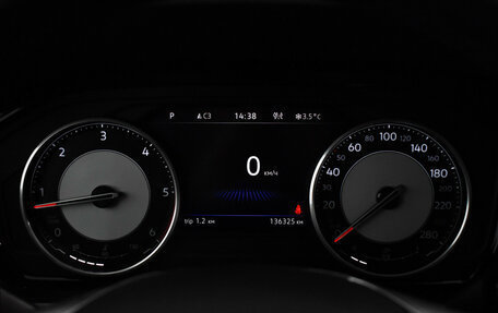 Volkswagen Touareg III, 2019 год, 4 450 000 рублей, 22 фотография