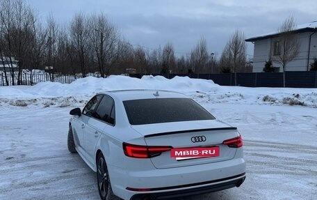 Audi A4, 2017 год, 2 800 000 рублей, 6 фотография